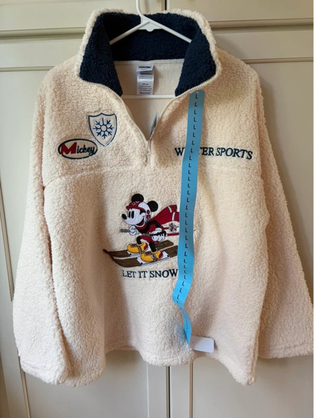 Disney Mickey Mouse Let It Snow Sherpa Fleece Pullover Women’s L